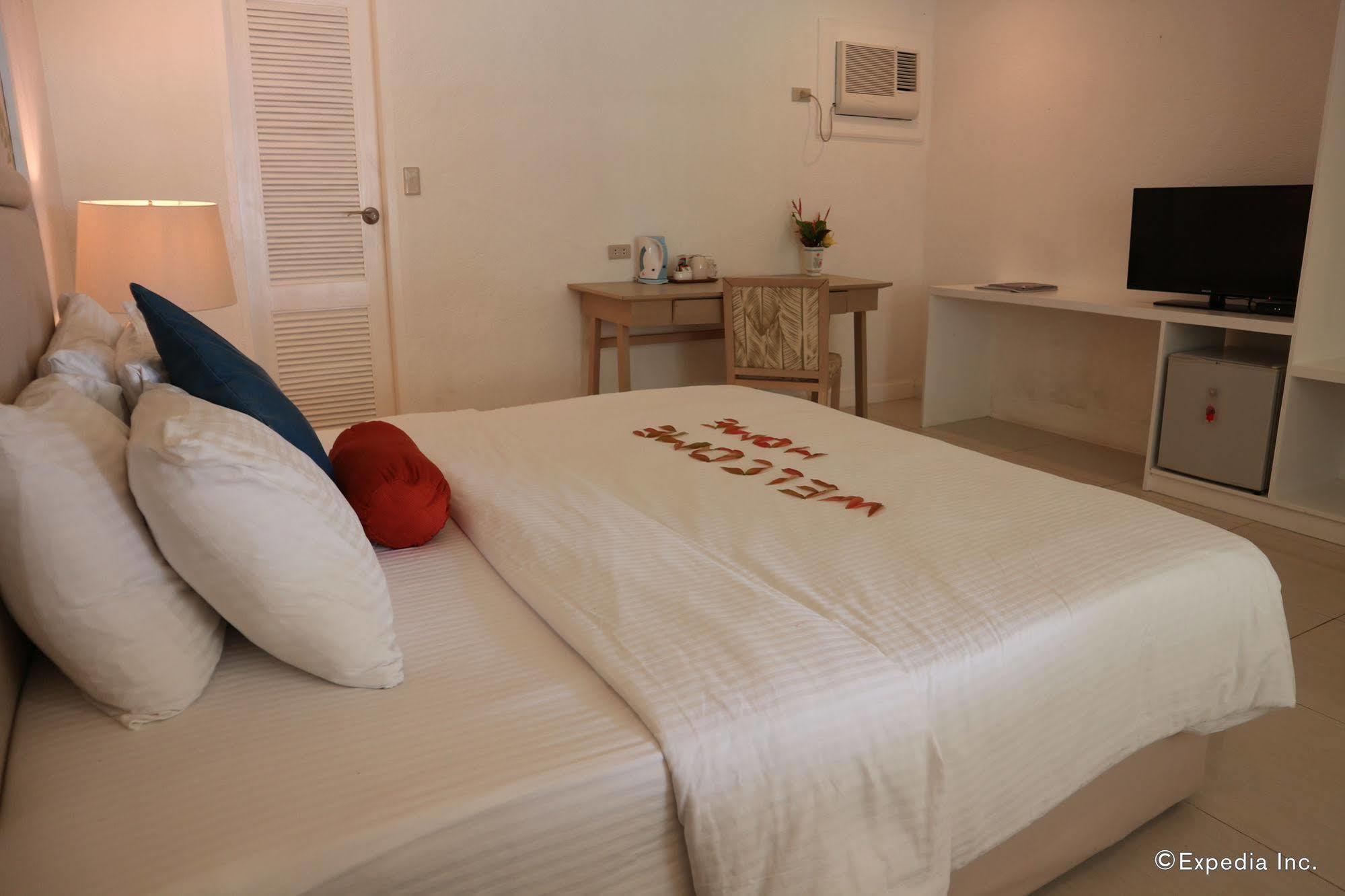 Sta. Monica Beach Club Dumaguete City Bagian luar foto