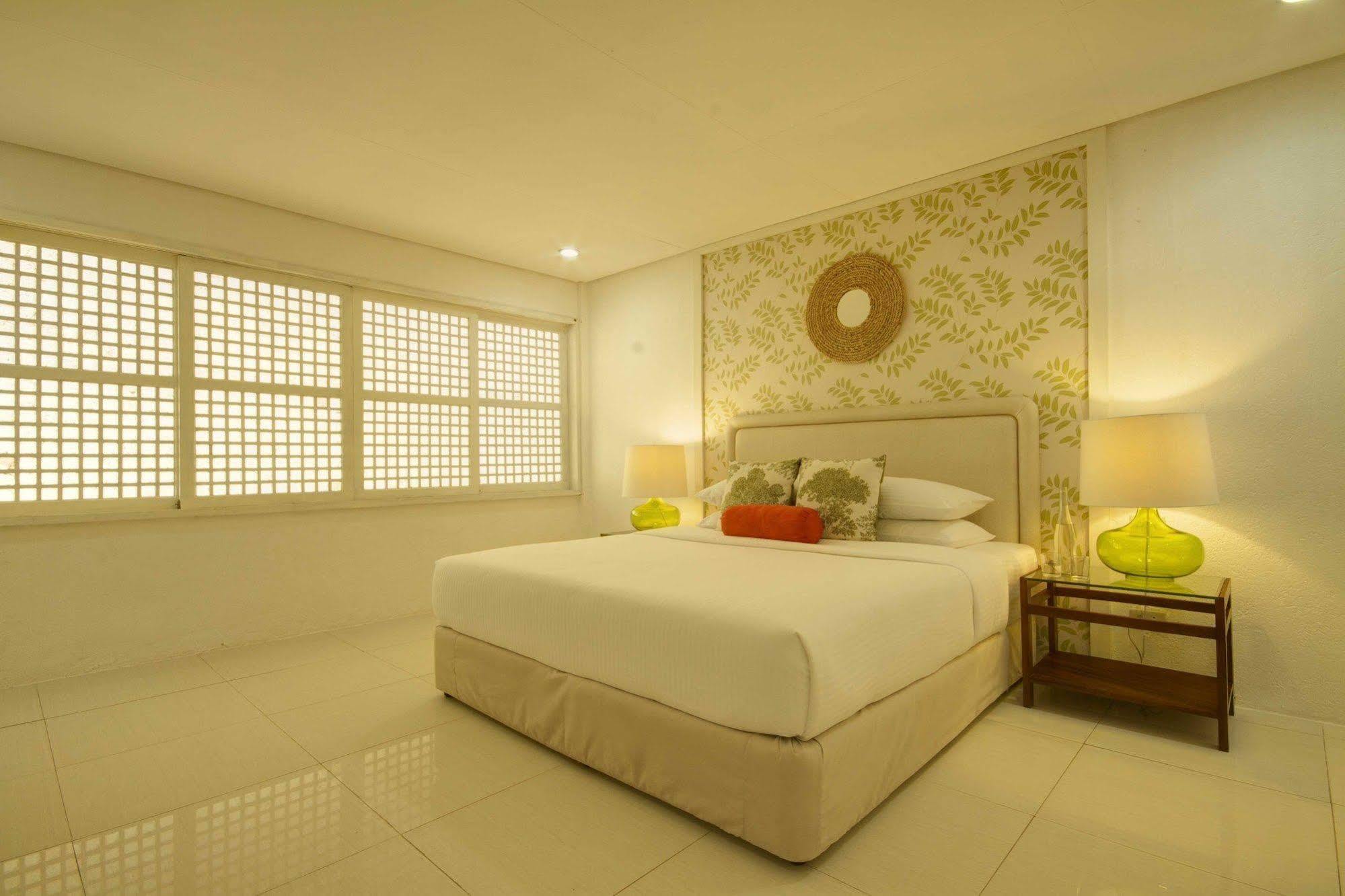 Sta. Monica Beach Club Dumaguete City Bagian luar foto