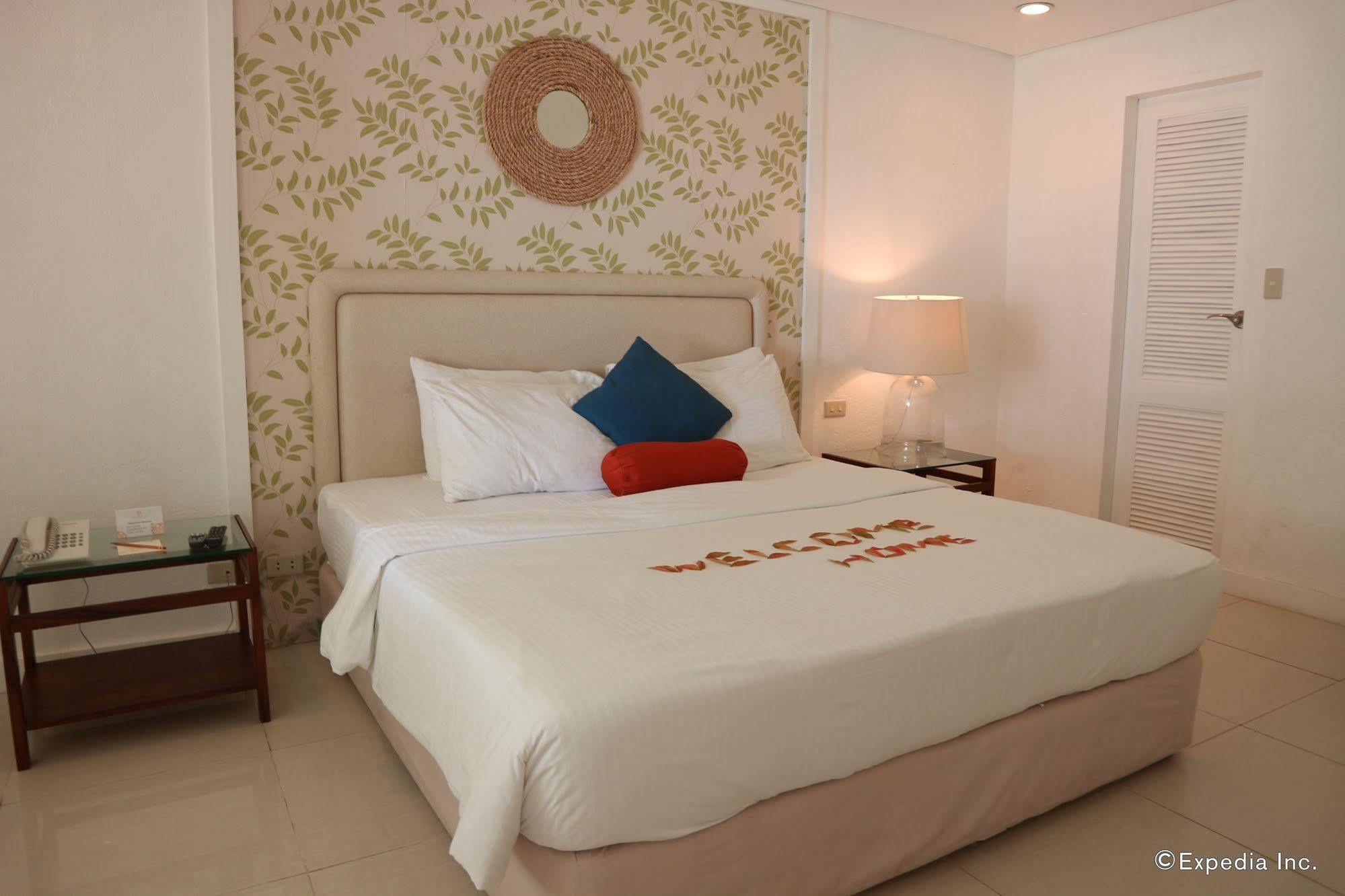 Sta. Monica Beach Club Dumaguete City Bagian luar foto