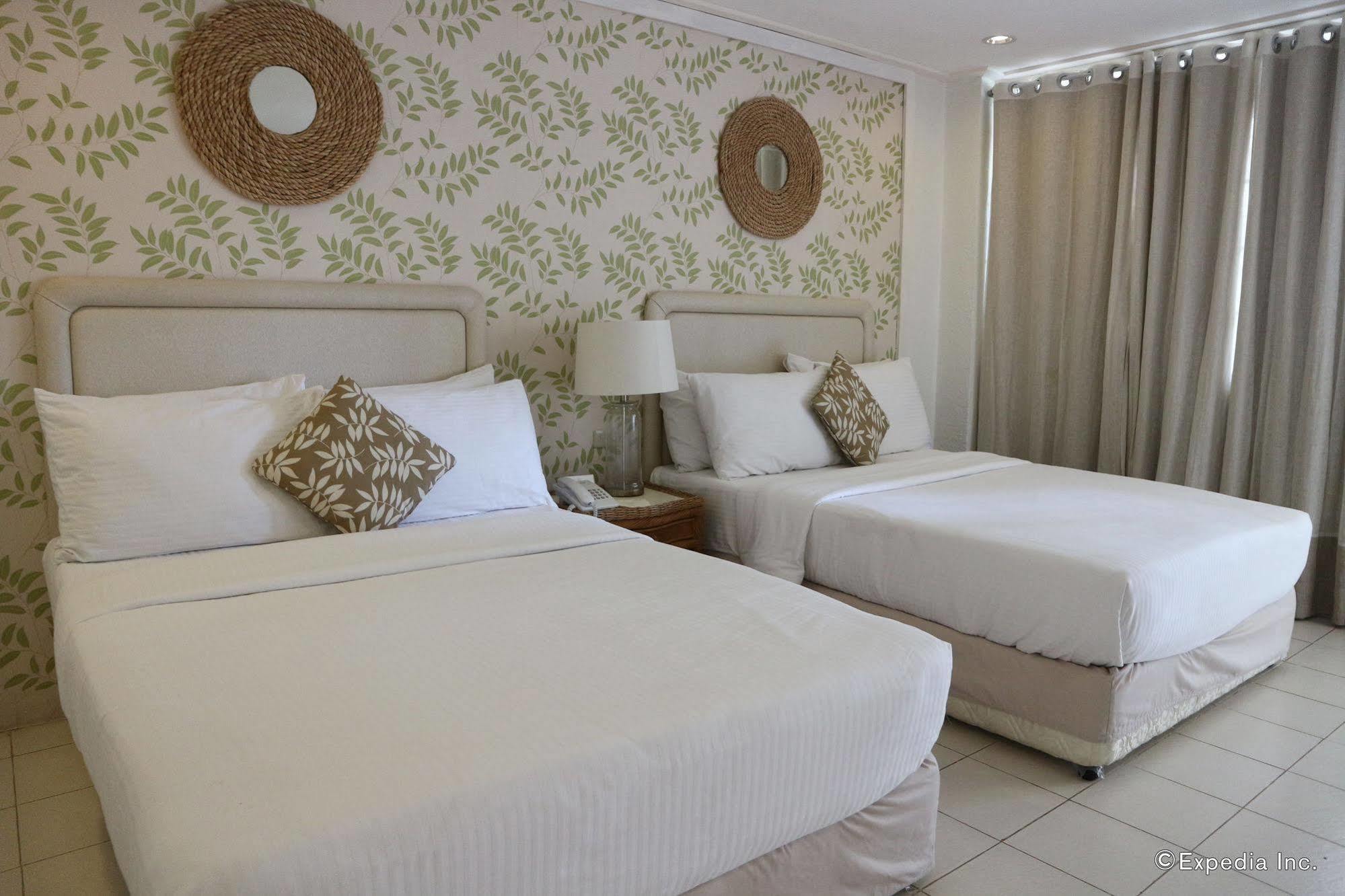 Sta. Monica Beach Club Dumaguete City Bagian luar foto