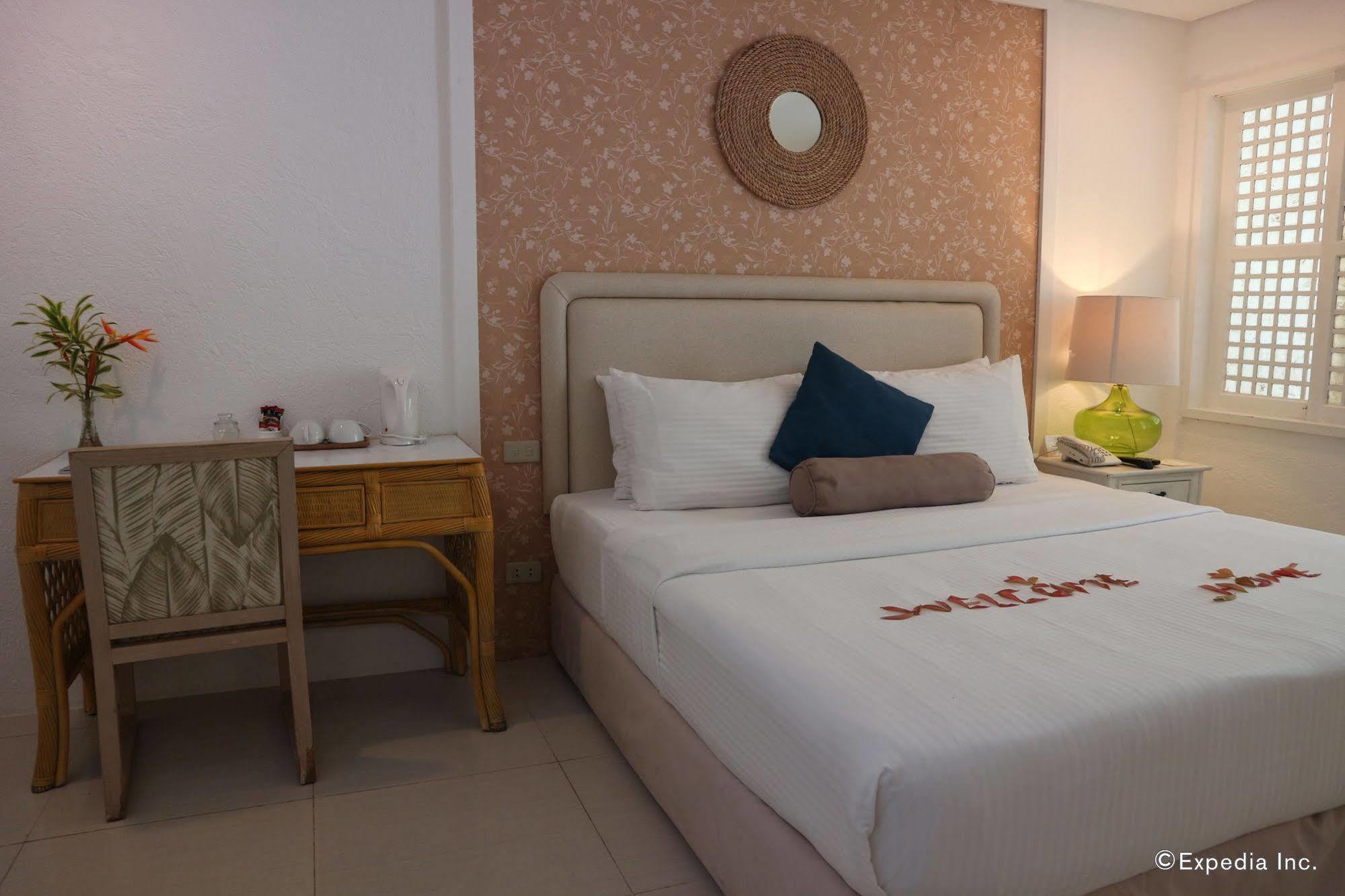 Sta. Monica Beach Club Dumaguete City Bagian luar foto